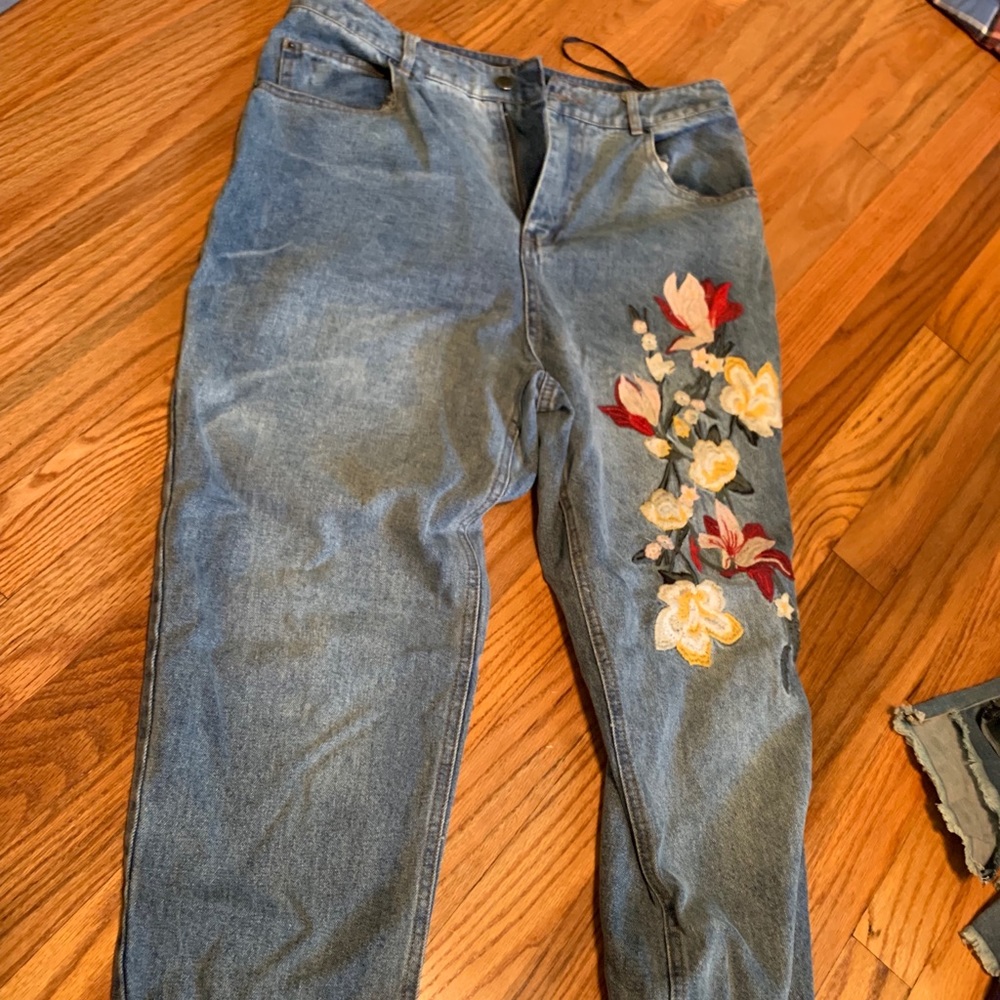 flower print mom jeans
